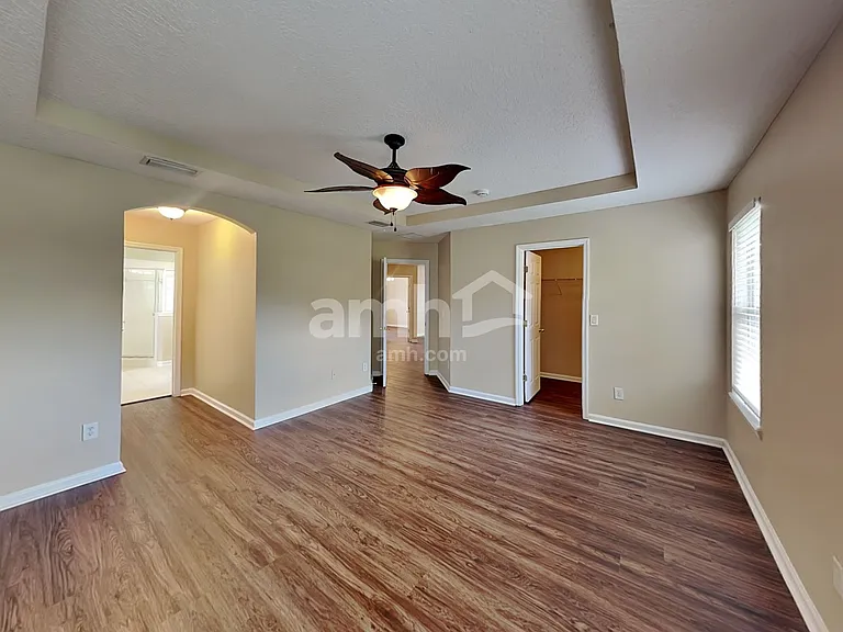 729 Porto Cristo Ave — Photo 11