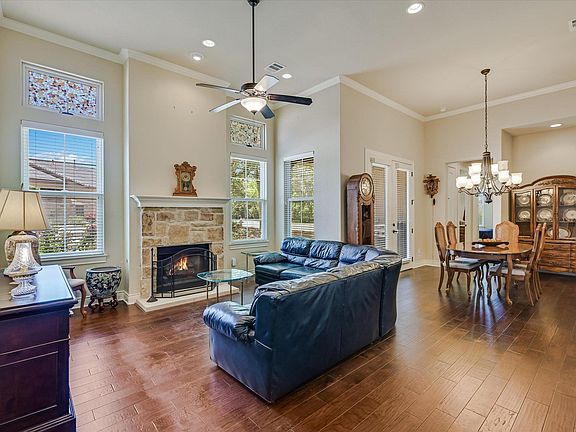 2nd image of 103 Rivalto Cir APT 1