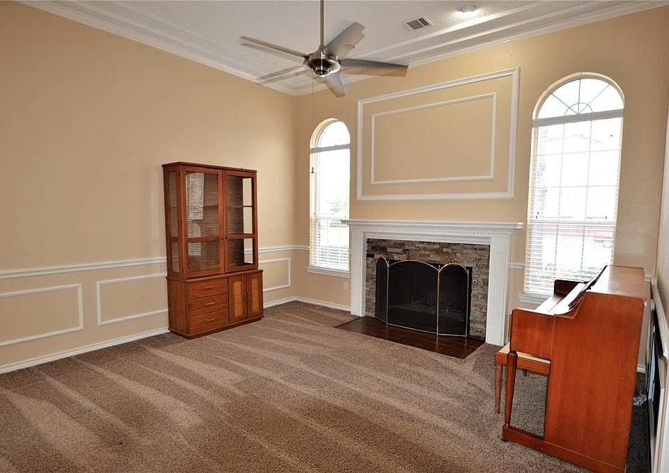 2nd image of 4 Shannon Ct