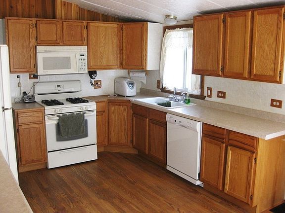 Country Sized Kitchen
