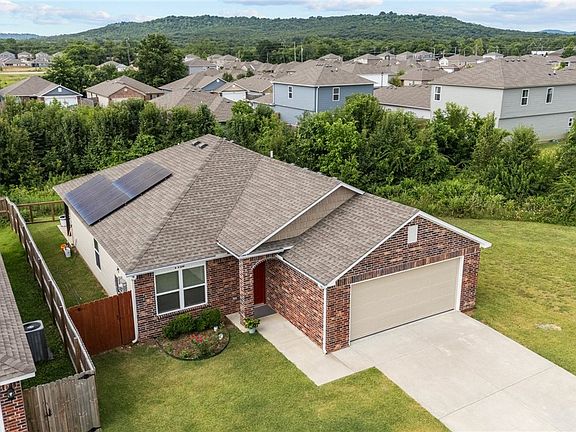 3rd image of 1187 S Jaybird Ln