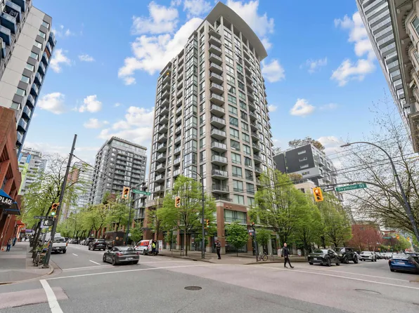 1082 Seymour St #602, Vancouver, BC V6B 1X9