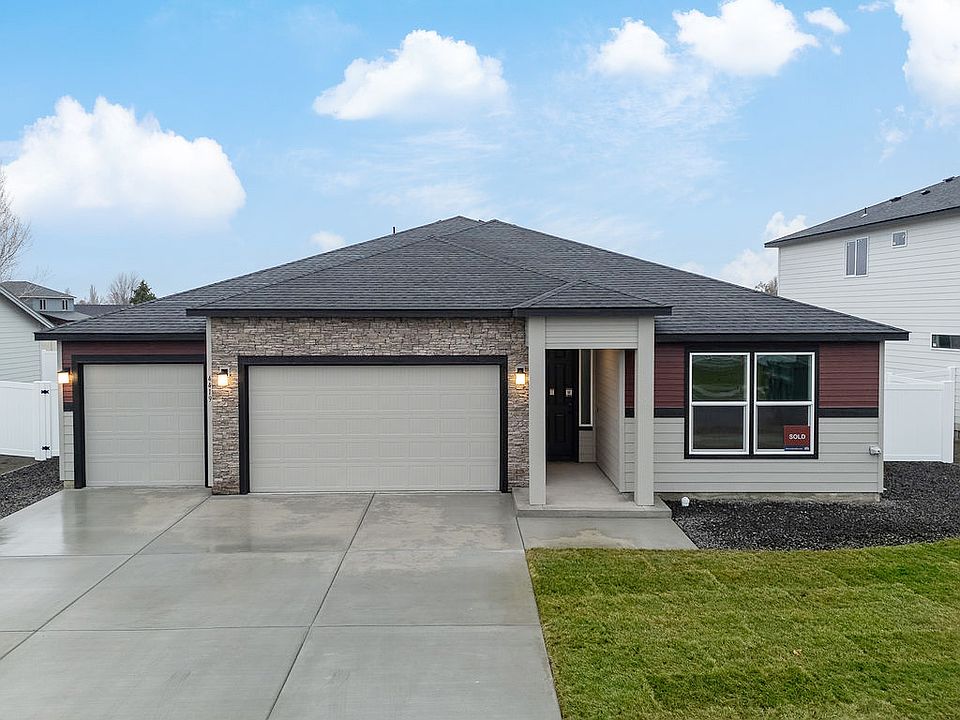 4419 W Thrush ST by Aho Construction