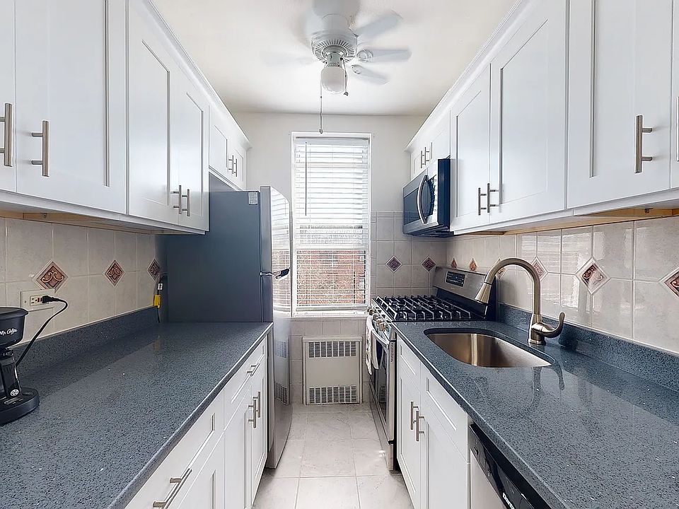 1st image of 14055 Burden Cres APT 6E