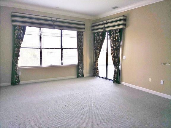 4th image of 326 Chelsea Ave