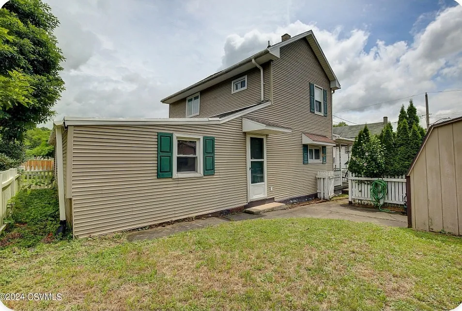 3 bed, 1512 sqft, $1,300 — Photo 2