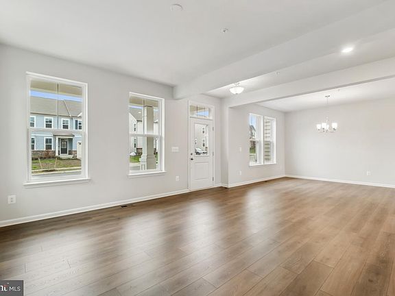 4th image of 9862 Selkie Ln