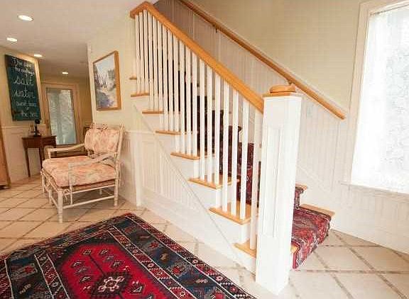 2nd image of 278 Blackberry Hill Dr