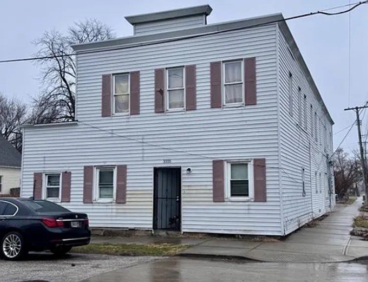 3355 W 43rd St — Photo 2