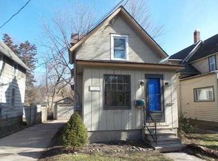 233 S Fairview Ave, Lansing, MI 48912