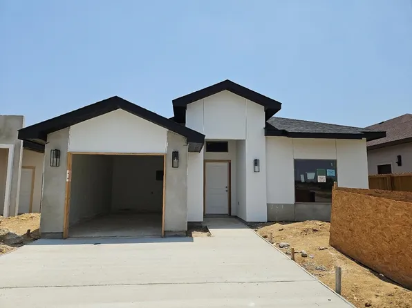 1403 El Caporal Dr, Laredo, TX 78043