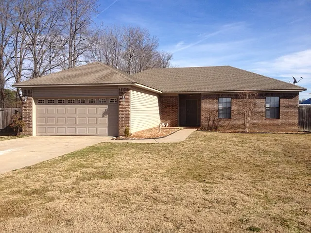 36 Azalea Dr — Photo 1
