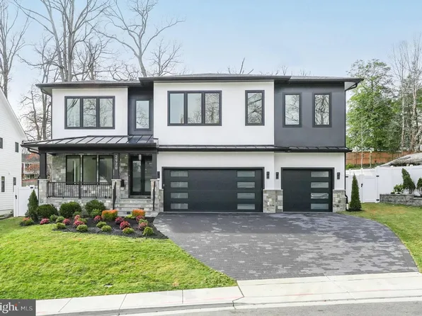 2920 N Edison St, Arlington, VA 22207