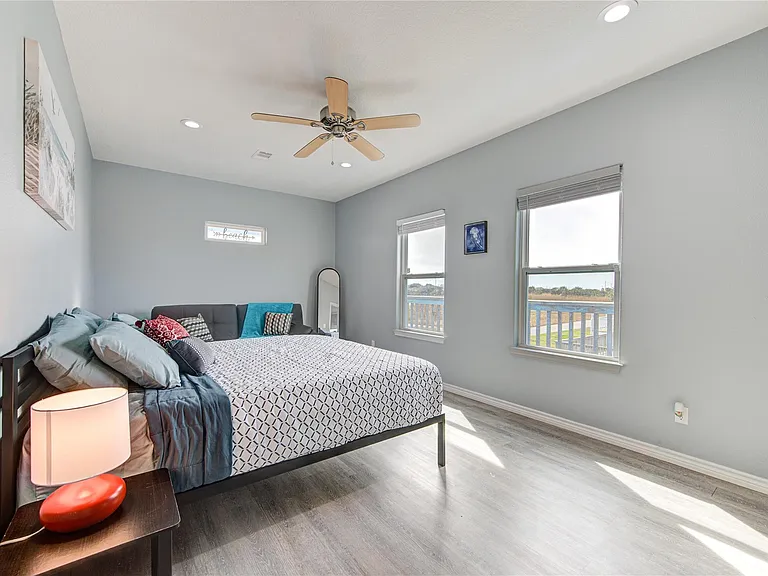 14110 Miramar Dr — Photo 35