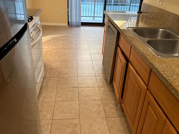 2nd image of 9047 Langdon Ave Unit 10