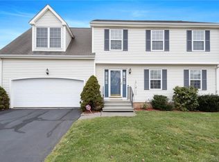 95 Greenview Ter, Middletown, CT 06457