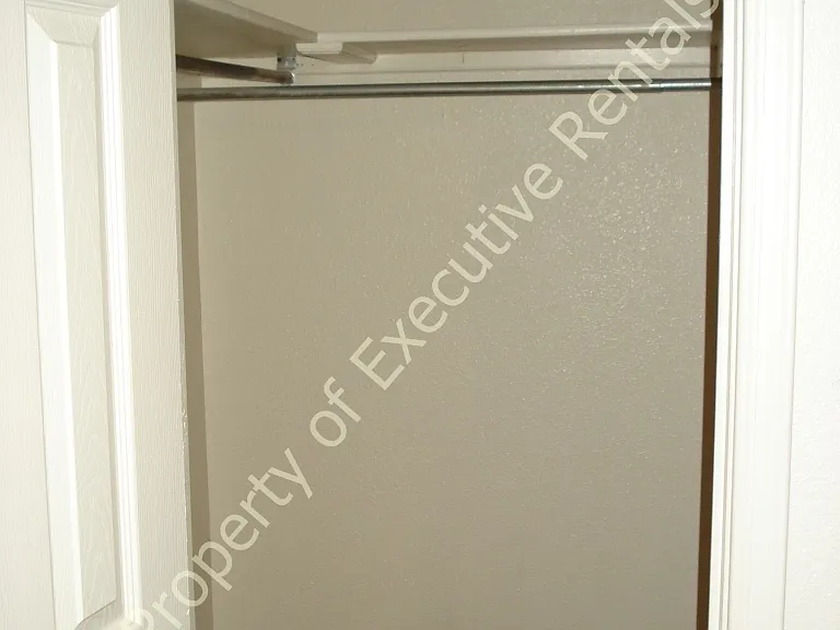 463 Salopek Blvd — Photo 6
