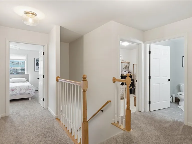 4 Marion Ave #4 — Photo 18