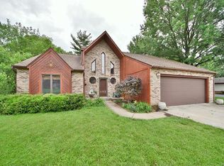 3 Riviera Ct, Lake Saint Louis, MO 63367