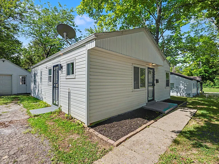4460 Curundu Ave — Photo 19