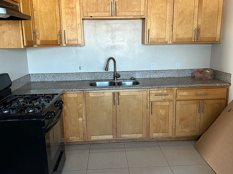 8406 Commonwealth Ave #3 — Photo 4