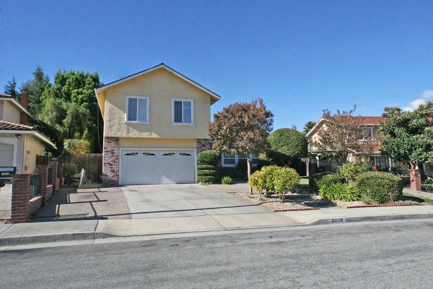 2825 Norcrest Ct photo 1