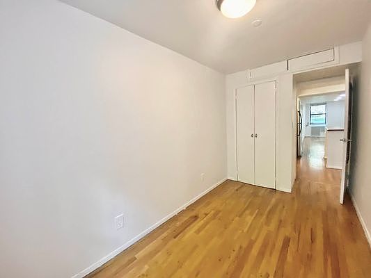4th image of 455 W 47th St #Gf