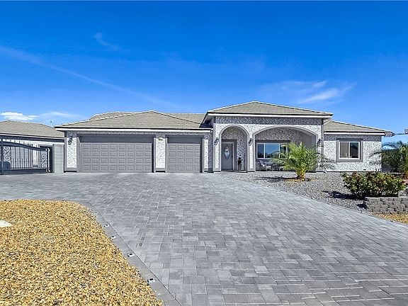 4th image of 6611 Parkwood Ct