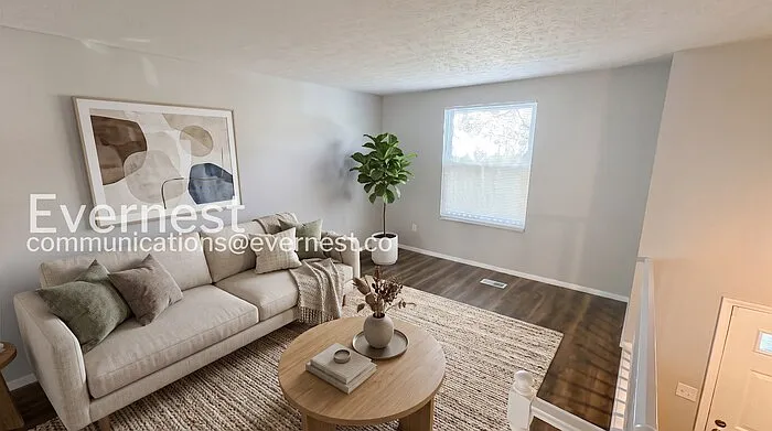 2865 Chatsworth Way — Photo 2