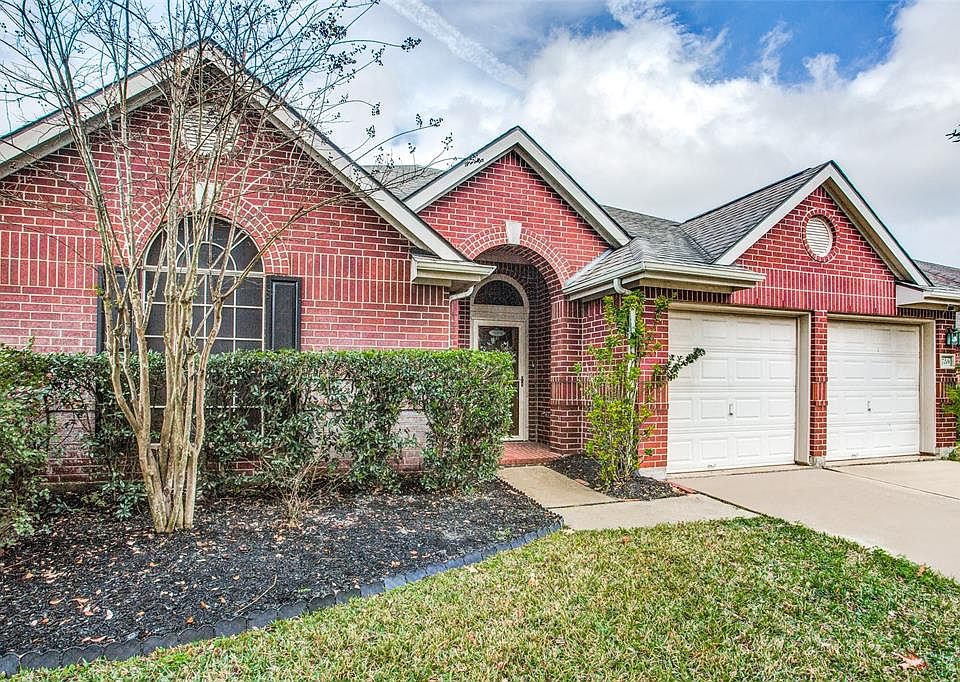 1st image of 17218 Woodland Creek Ln
