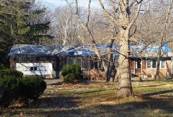 2nd image of 6770 Morley Rd