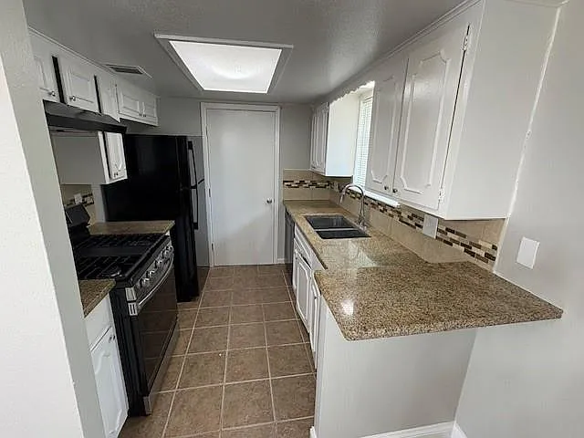 12127 Rhinebeck Dr — Photo 1