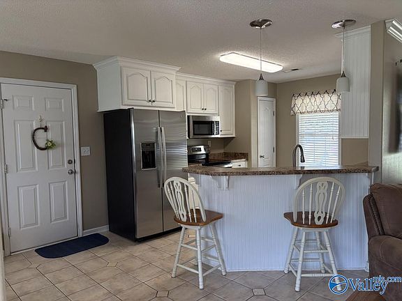 4th image of 17366 Jameson Dr