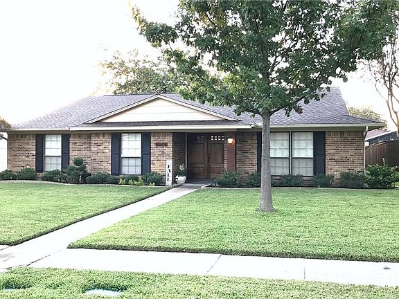 2nd image of 2504 River Oaks Ln