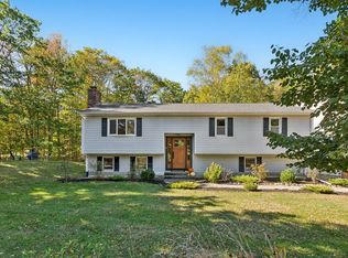 20 Stone Rd, Kennebunkport, ME 04046