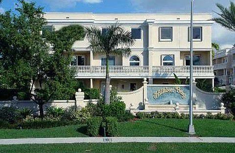 4th image of 1786 Bay Dr