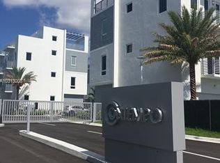 9125 NW 33rd St, Doral, FL 33172