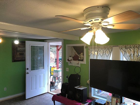 3rd image of 201 S Holmes St