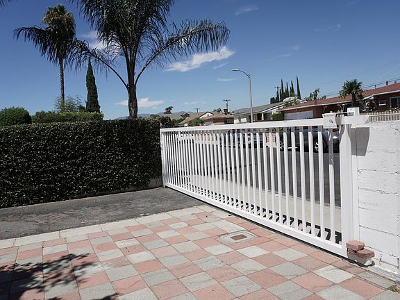 3rd image of 8783 Stansbury Ave