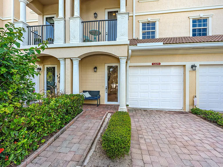 12695 SE Old Cypress Dr — Photo 25