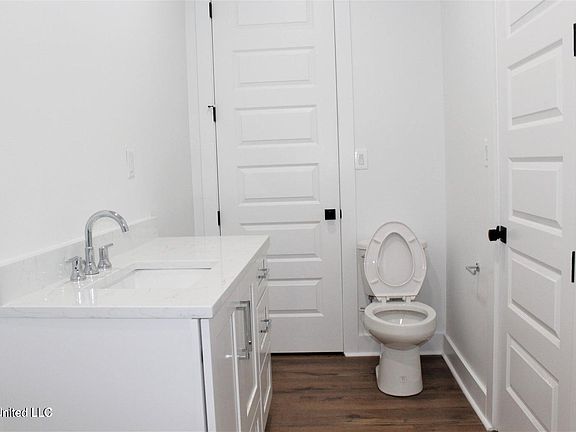 5th image of 726 Delmas Ave #D