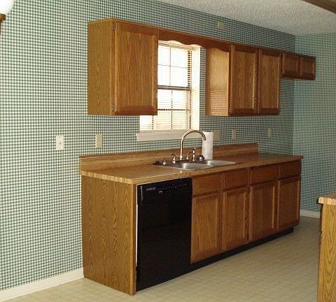 5th image of 401 Hickory Hill Dr