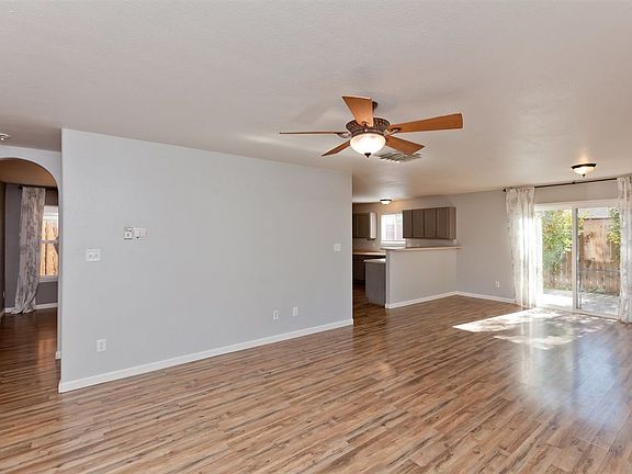 5th image of 2817 Village Park Dr