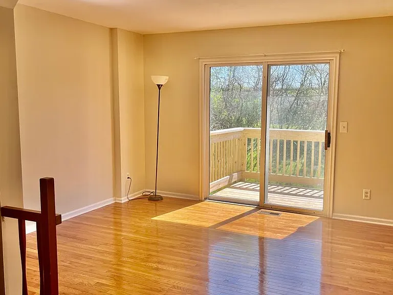 8136 Verbeck Dr — Photo 5