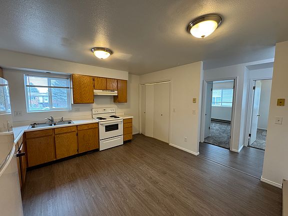 4th image of 1344 Elizabeth Cir APT 3