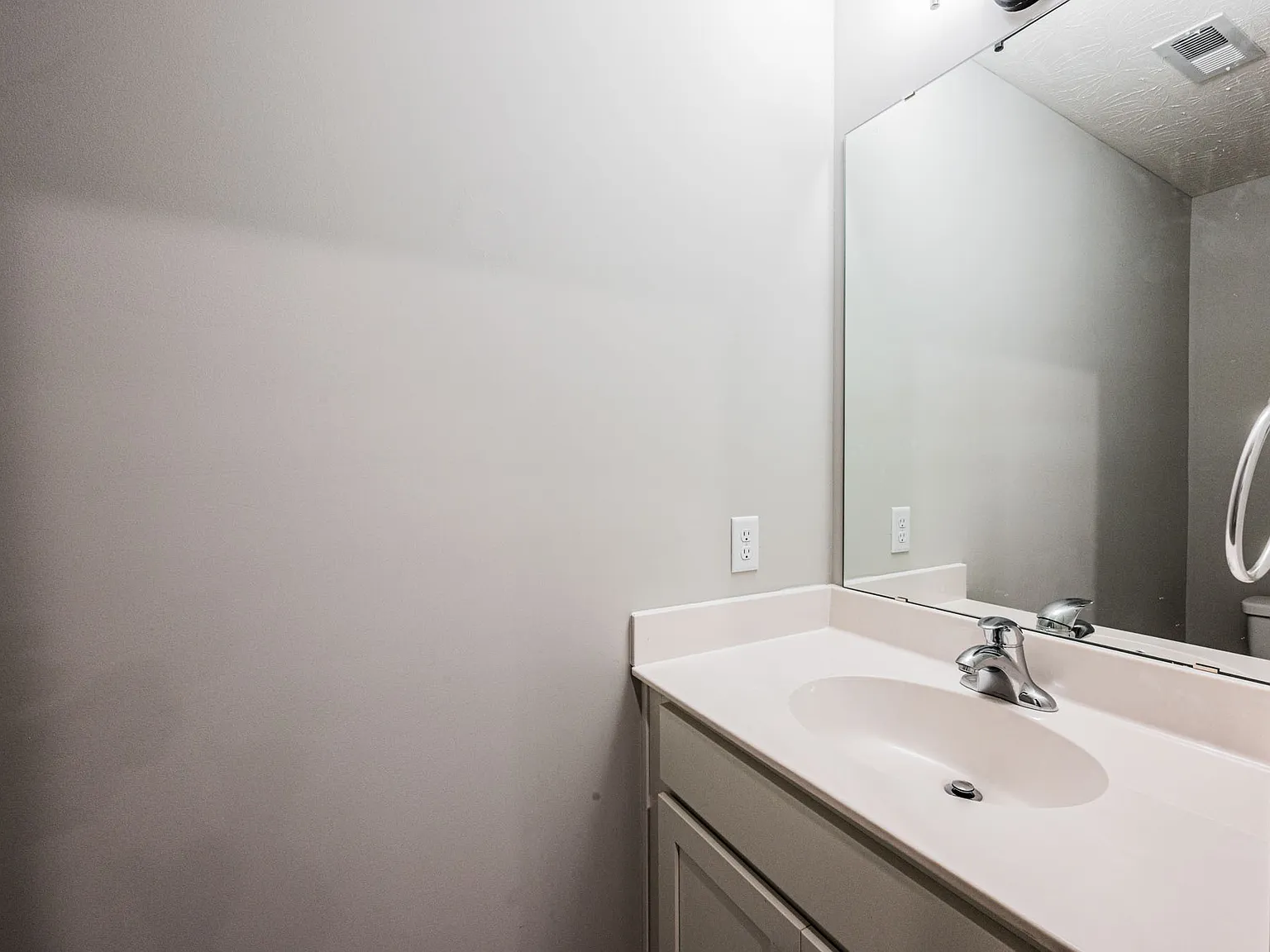 249 Whispering Hills Boulevard - 1 — Photo 3
