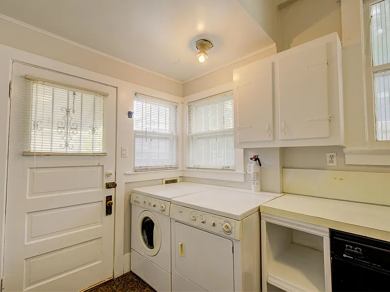 19 S Evergreen St — Photo 14