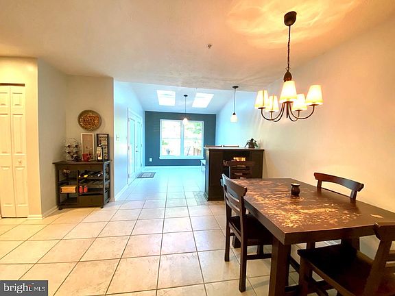 4th image of 4438 Greenwich Ct