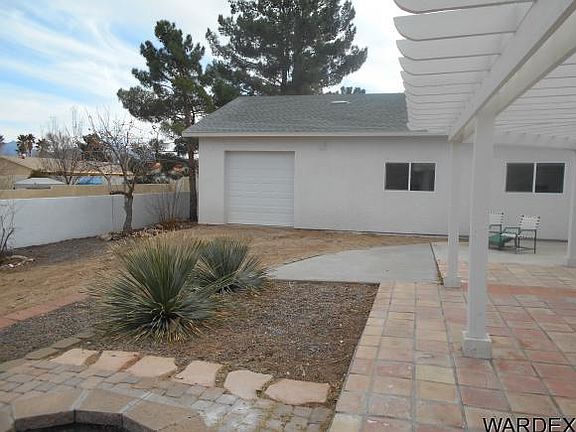 2nd image of 3748 Cinch Dr