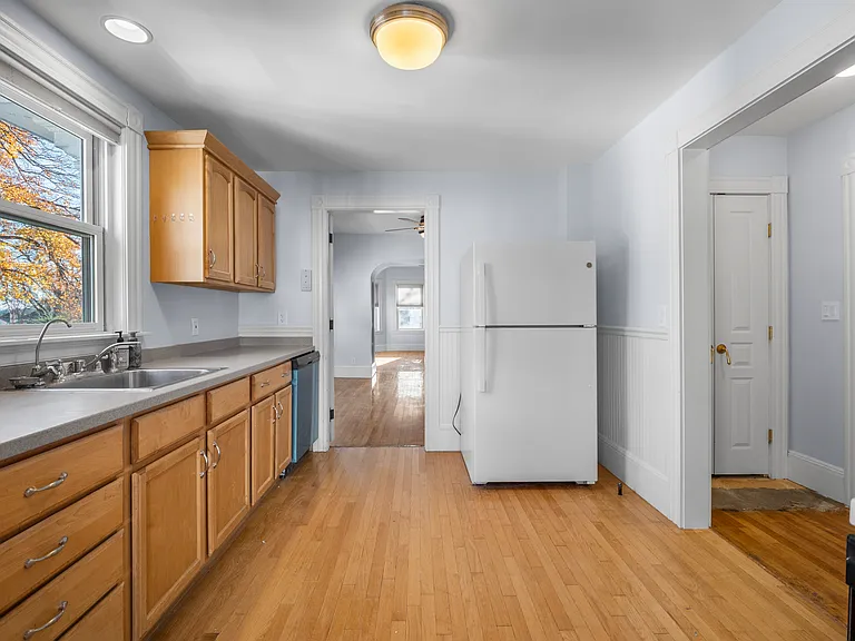 157 Merriam Ave #2 — Photo 10